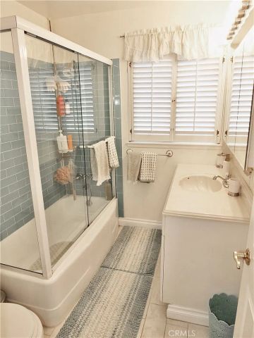 6151 E Wentworth, Long Beach, CA 90815