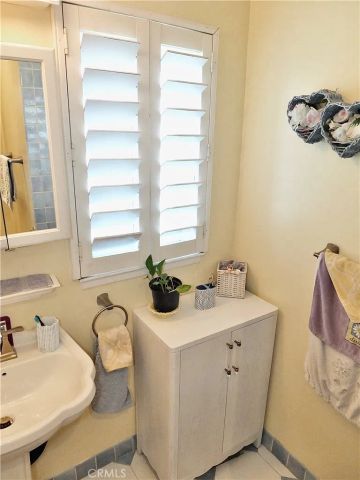 6151 E Wentworth, Long Beach, CA 90815