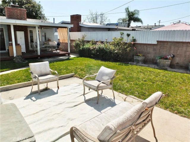 6151 E Wentworth, Long Beach, CA 90815