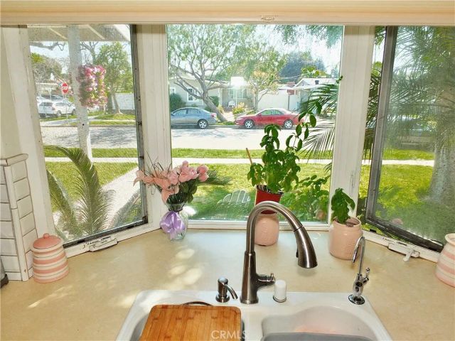 6151 E Wentworth, Long Beach, CA 90815