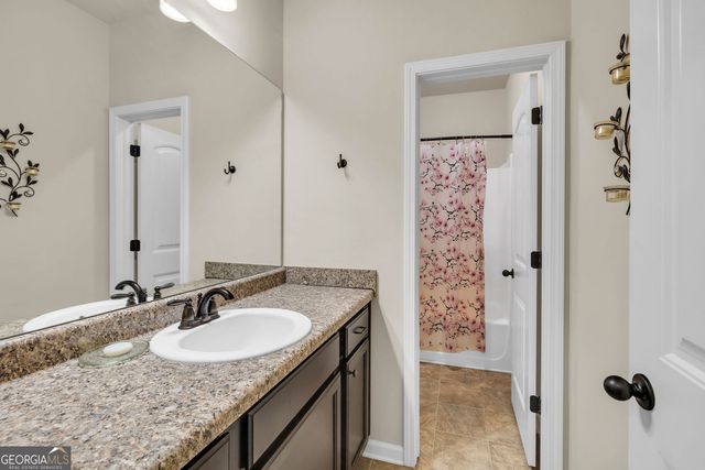 5 Carlow Court, Newnan, GA 30263