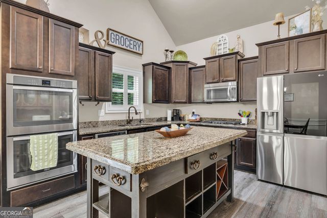 5 Carlow Court, Newnan, GA 30263