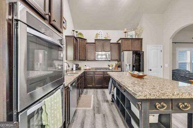 5 Carlow Court, Newnan, GA 30263