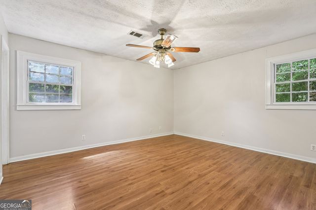 2844 Jordan Woods Drive, Lawrenceville, GA 30044