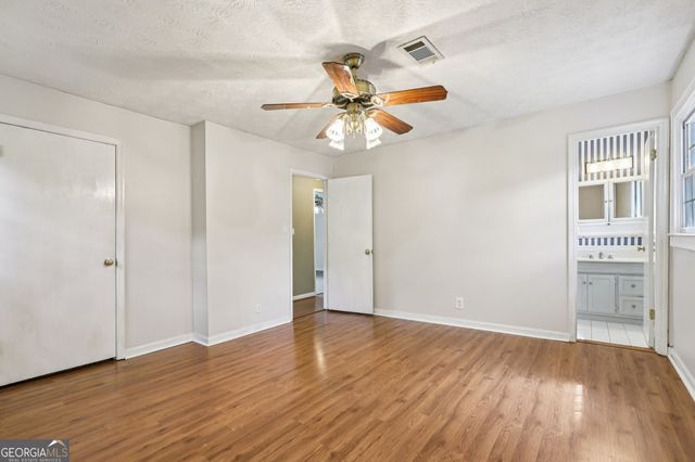 2844 Jordan Woods Drive, Lawrenceville, GA 30044