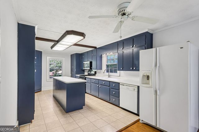 2844 Jordan Woods Drive, Lawrenceville, GA 30044