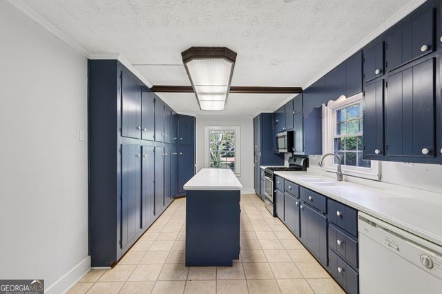 2844 Jordan Woods Drive, Lawrenceville, GA 30044