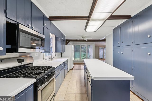 2844 Jordan Woods Drive, Lawrenceville, GA 30044