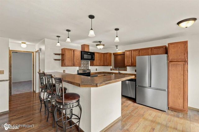 671 W 90th Avenue, Anchorage, AK 99515