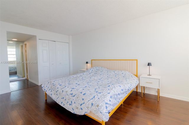 250 174th St 1201, Sunny Isles Beach, FL 33160