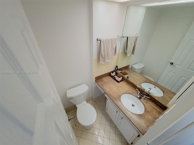 250 174th St 1201, Sunny Isles Beach, FL 33160