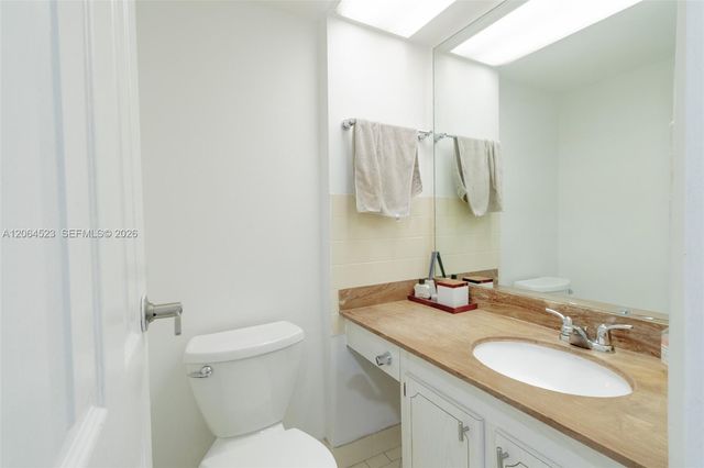 250 174th St 1201, Sunny Isles Beach, FL 33160