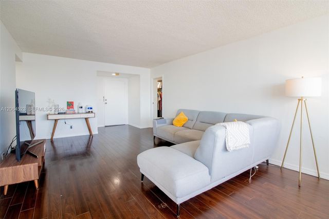 250 174th St 1201, Sunny Isles Beach, FL 33160