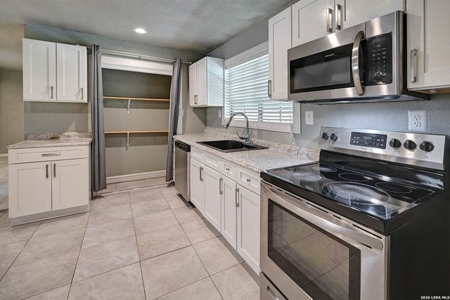904 San Antonio, Pleasanton, TX 78064