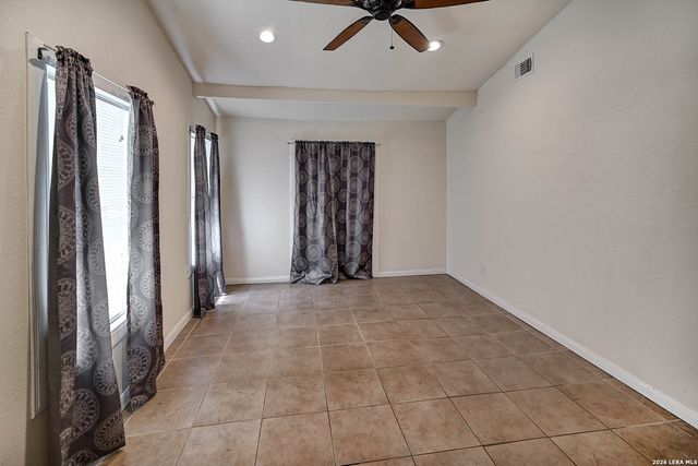 904 San Antonio, Pleasanton, TX 78064
