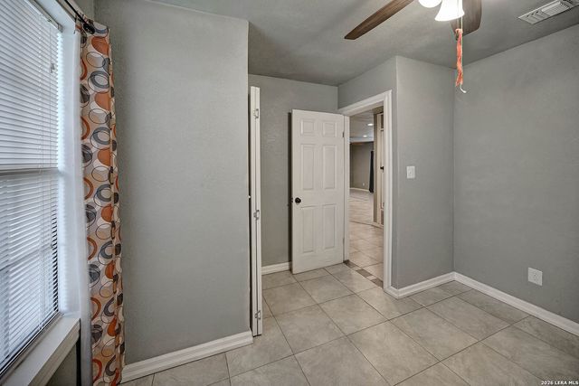 904 San Antonio, Pleasanton, TX 78064