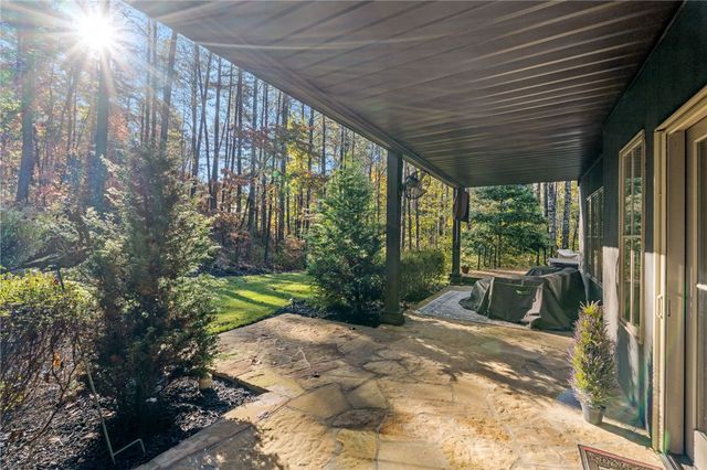 127 Muirfield Court, Sunset, SC 29685