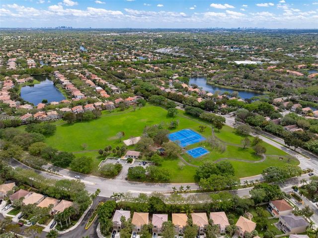 10971 NW 12th Pl, Plantation, FL 33322