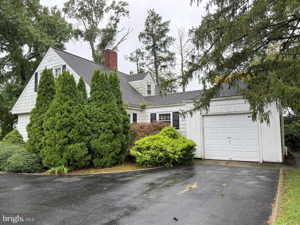 4 E FINLEY RD, Bridgeton, NJ 08302 — exterior