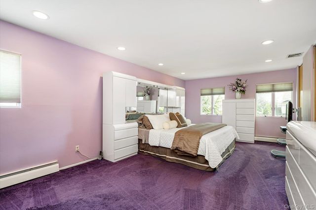 2075 Berkley Lane, Merrick, NY 11566