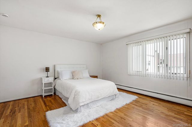 2075 Berkley Lane, Merrick, NY 11566
