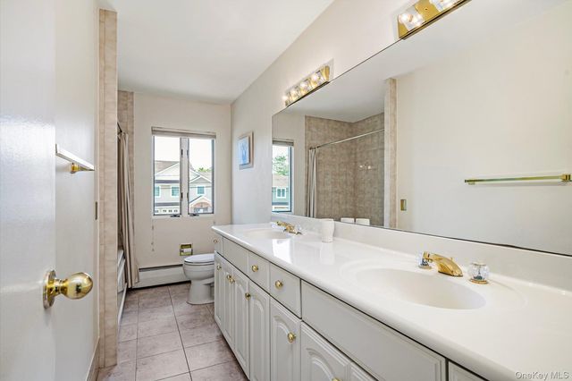2075 Berkley Lane, Merrick, NY 11566