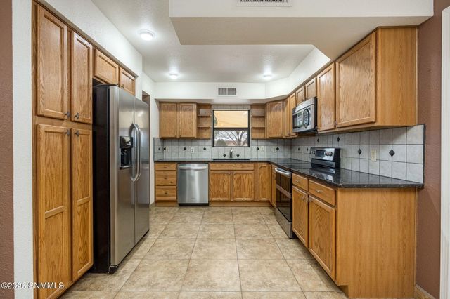 3630 Paradise Lane, Las Cruces, NM 88007