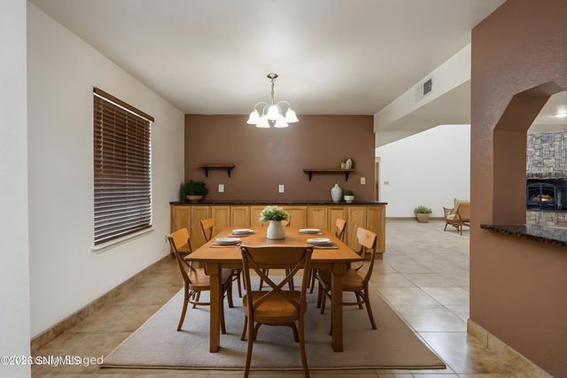 3630 Paradise Lane, Las Cruces, NM 88007