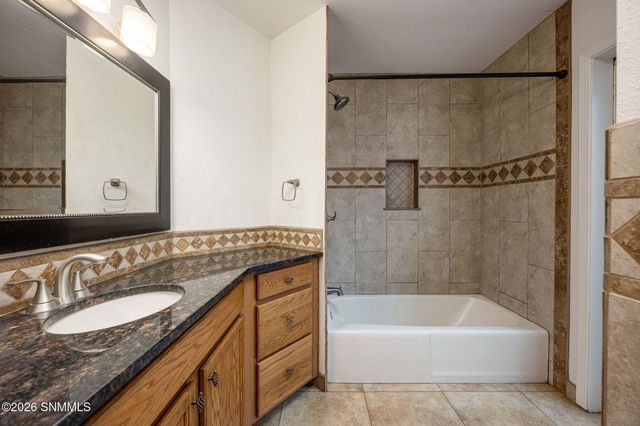 3630 Paradise Lane, Las Cruces, NM 88007