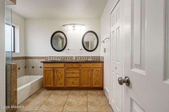 3630 Paradise Lane, Las Cruces, NM 88007