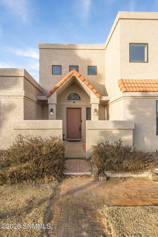 3630 Paradise Lane, Las Cruces, NM 88007