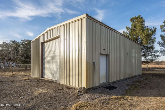 3630 Paradise Lane, Las Cruces, NM 88007