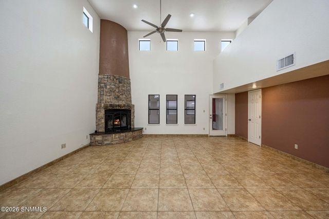 3630 Paradise Lane, Las Cruces, NM 88007