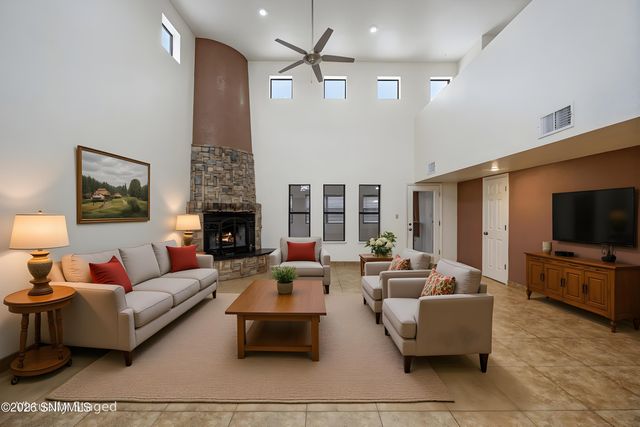 3630 Paradise Lane, Las Cruces, NM 88007