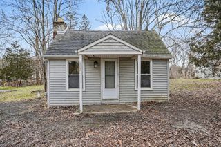 278 E Peterson Drive, Hartland Twp, MI 48114