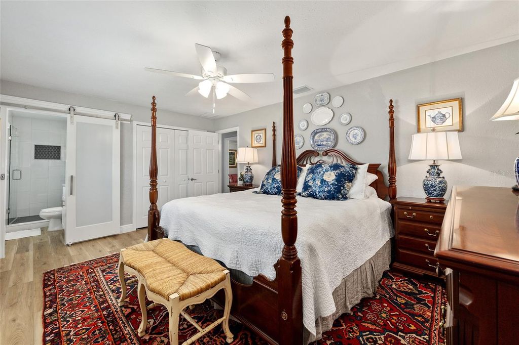 Image 24 of property listing at 723 SE 40TH TERRACE, Ocala, FL 34471