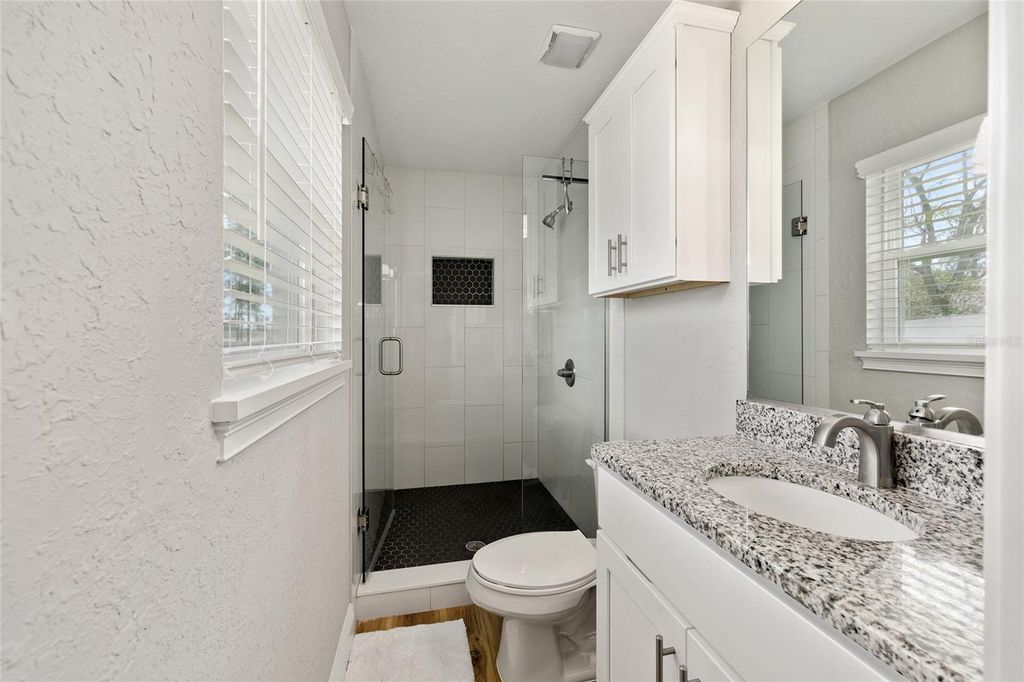 Image 25 of property listing at 723 SE 40TH TERRACE, Ocala, FL 34471