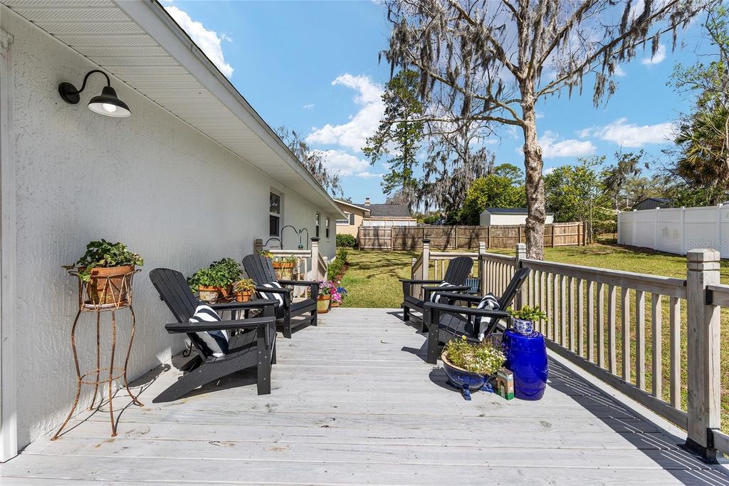 Image 30 of property listing at 723 SE 40TH TERRACE, Ocala, FL 34471