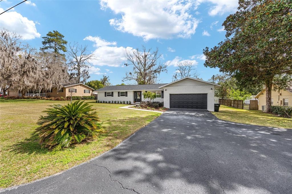 Image 34 of property listing at 723 SE 40TH TERRACE, Ocala, FL 34471