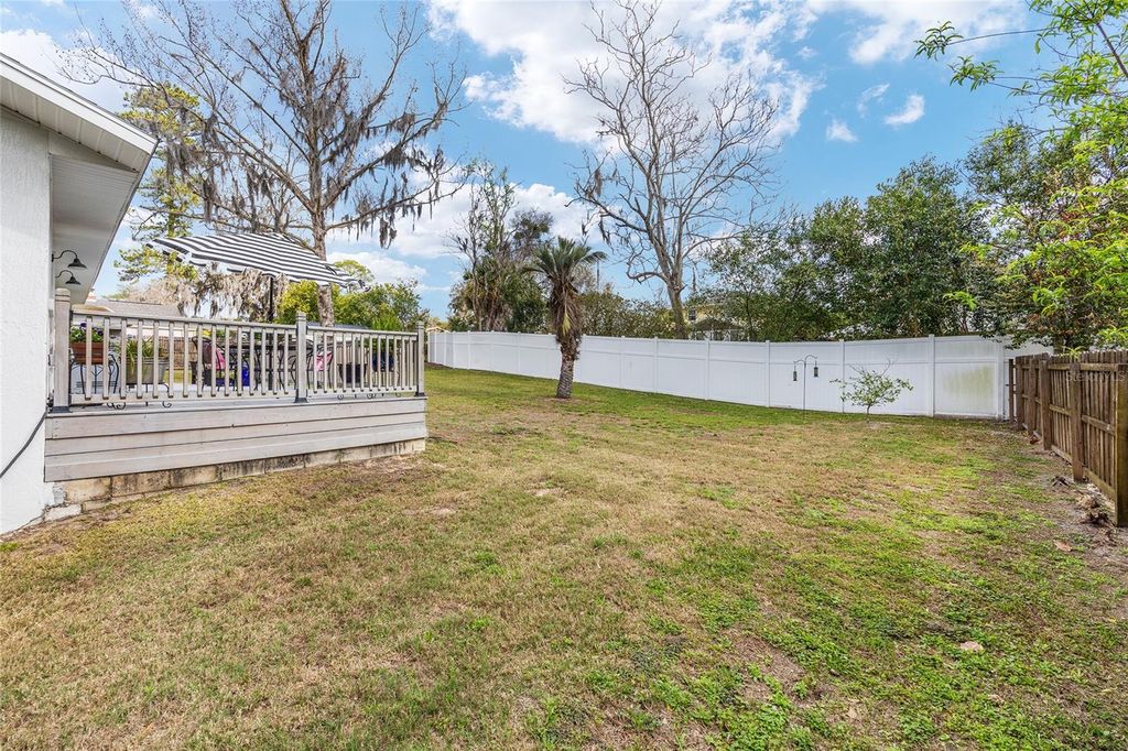 Image 35 of property listing at 723 SE 40TH TERRACE, Ocala, FL 34471