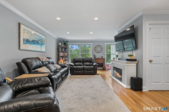 85 Camp Avenue 7I, Stamford, CT 06907
