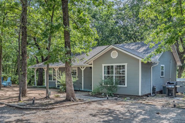 52 Shoreline Road, Pottsboro, TX 75076