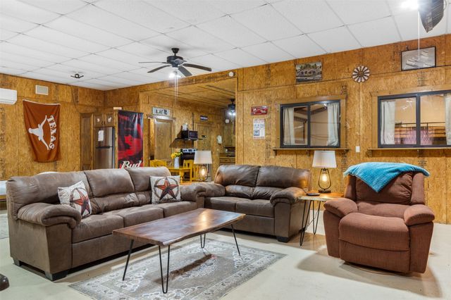 52 Shoreline Road, Pottsboro, TX 75076