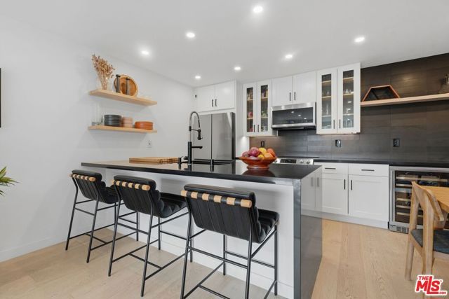 1230 Horn Avenue 305, West Hollywood, CA 90069