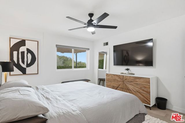 1230 Horn Avenue 305, West Hollywood, CA 90069