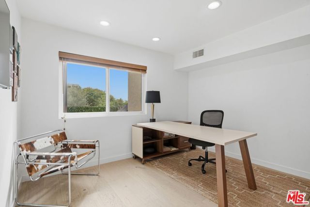 1230 Horn Avenue 305, West Hollywood, CA 90069