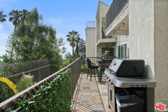 1230 Horn Avenue 305, West Hollywood, CA 90069