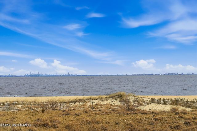 165 Shore Boulevard 14, Keansburg, NJ 07734