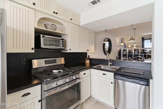 165 Shore Boulevard 14, Keansburg, NJ 07734