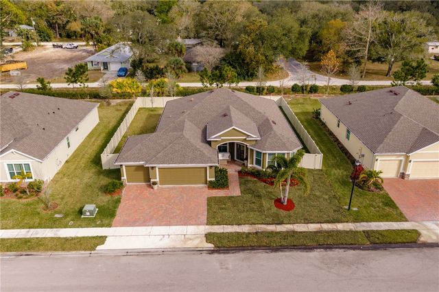 155 52nd Square, Vero Beach, FL 32968